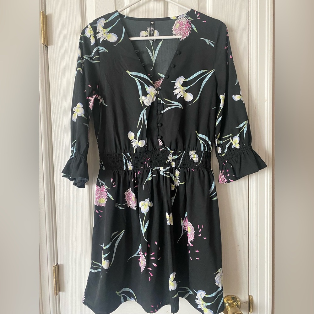 Floral quartered sleeve mini dress with front buttons